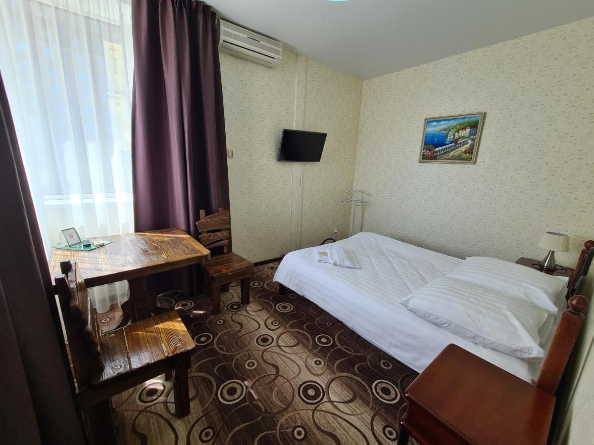 Hotel Prival Izhevsk Esterno foto